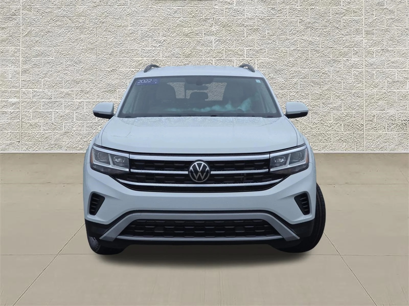 Certified Used 2022 Pure White Volkswagen 2.0T SE image 2