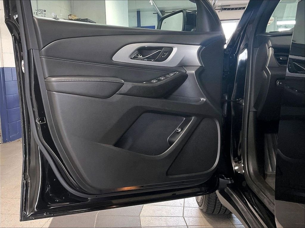 Used 2023 Black Chevrolet LT image 9