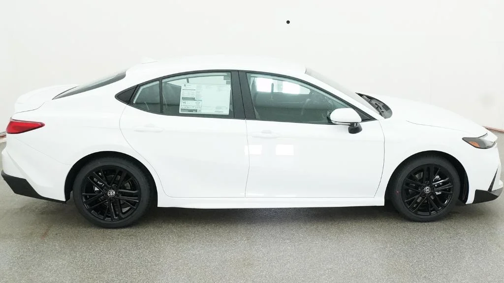 New 2026 Ice Cap Toyota SE image 16