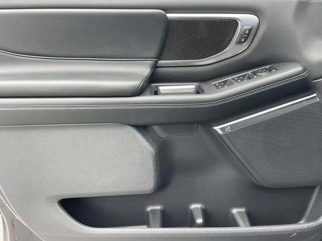 New 2025 Dark Matter Gray Metallic Ford Platinum® MAX image 19