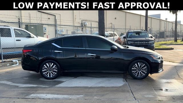 Used 2023 Nissan Altima SV with VIN 1N4BL4DV2PN402750 for sale in Brownsville, TX