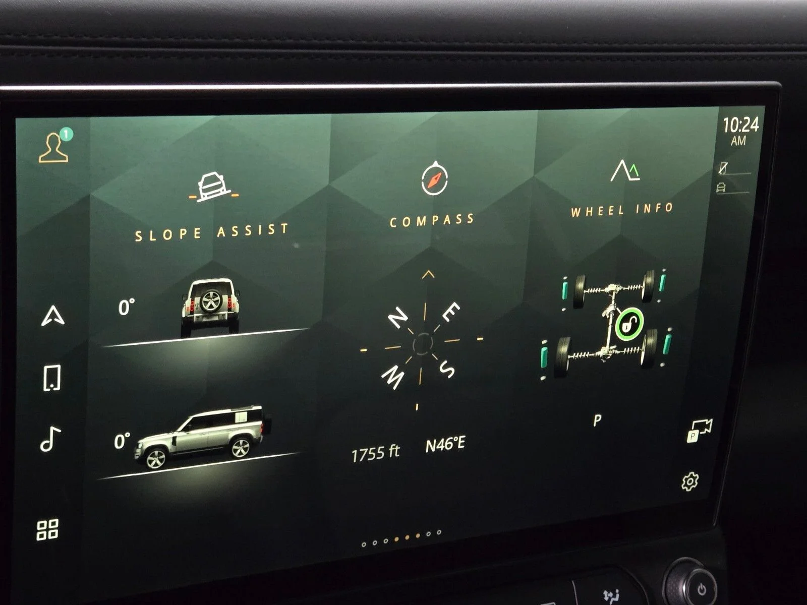 New 2026 Woolstone Green Land Rover X-Dynamic SE image 31