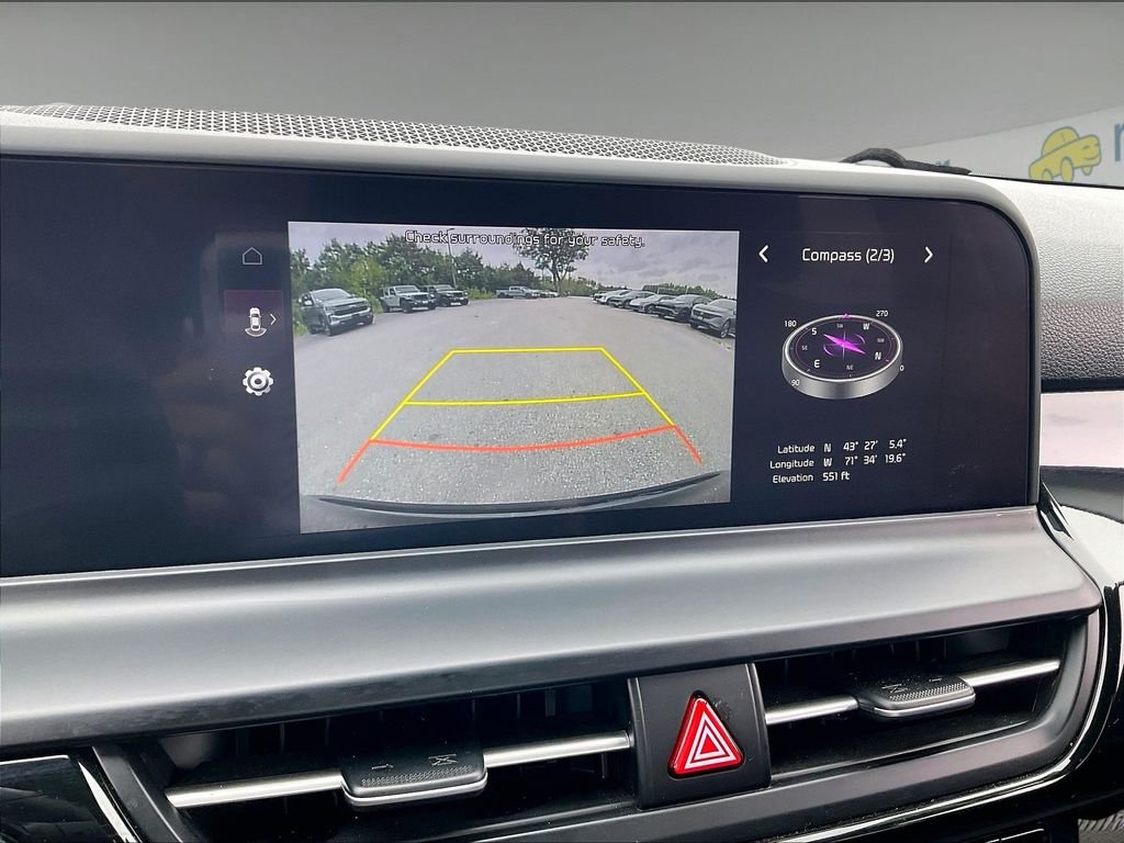 Used 2024 Fusion Black Kia S image 18