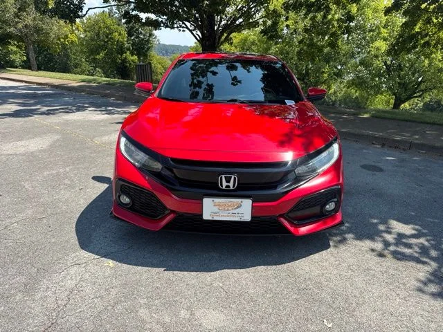 Used 2017 Red Honda Sport Touring image 2