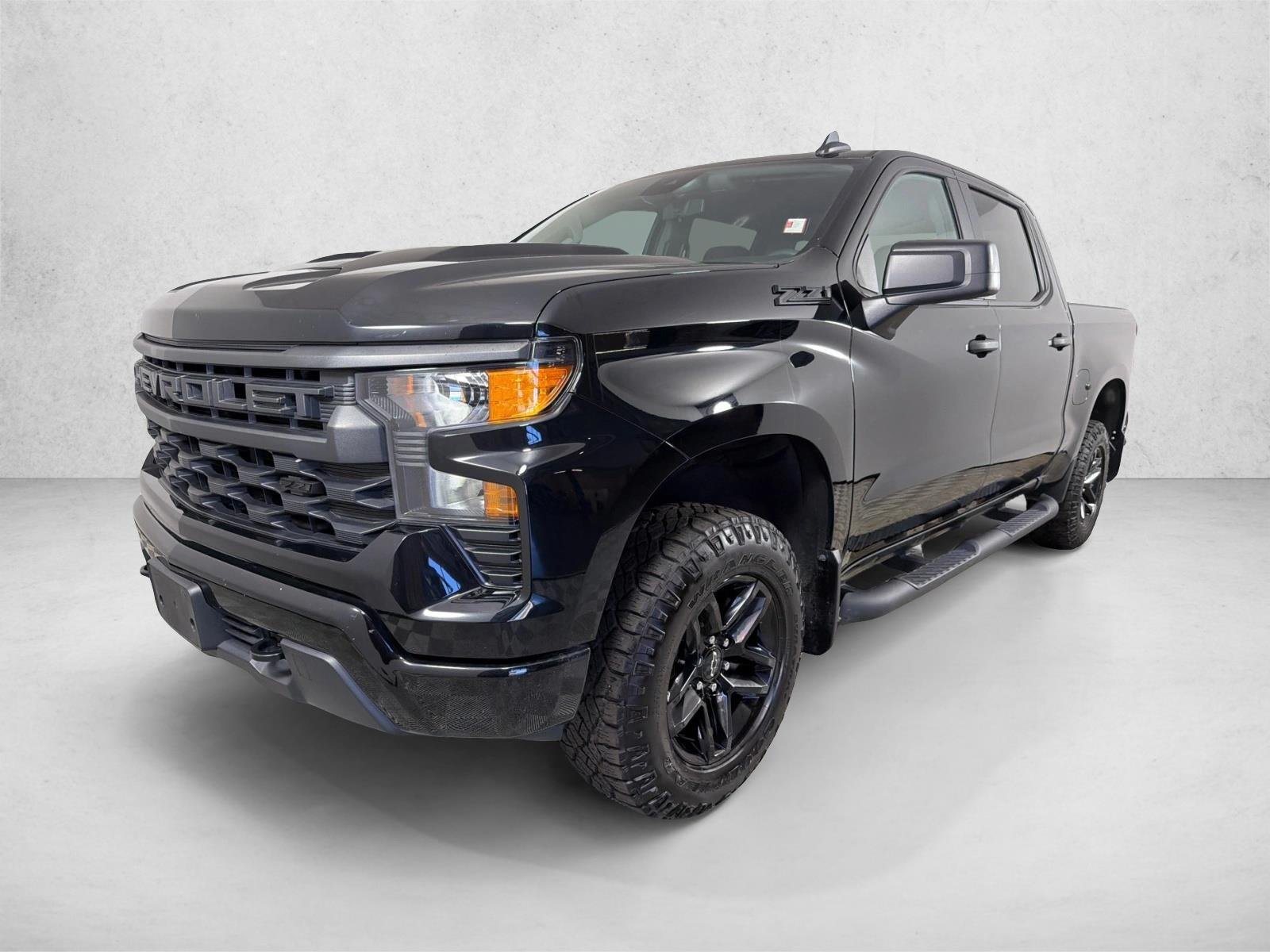 Used 2023 Black CHEVROLET  image 7