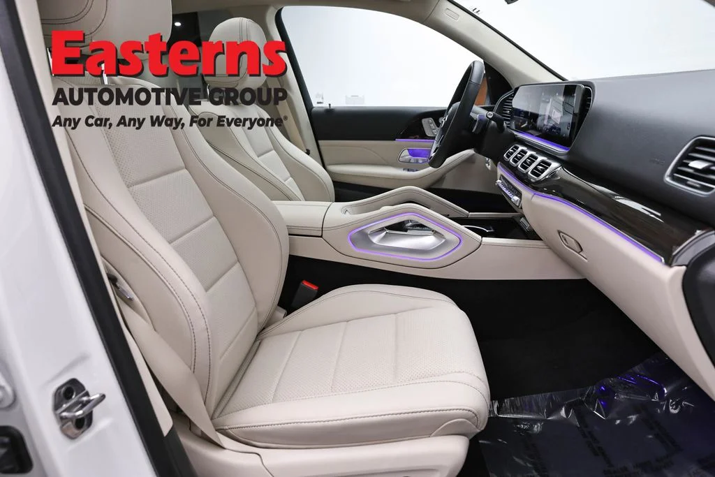 Used 2025 White Mercedes-Benz GLE 450e image 24