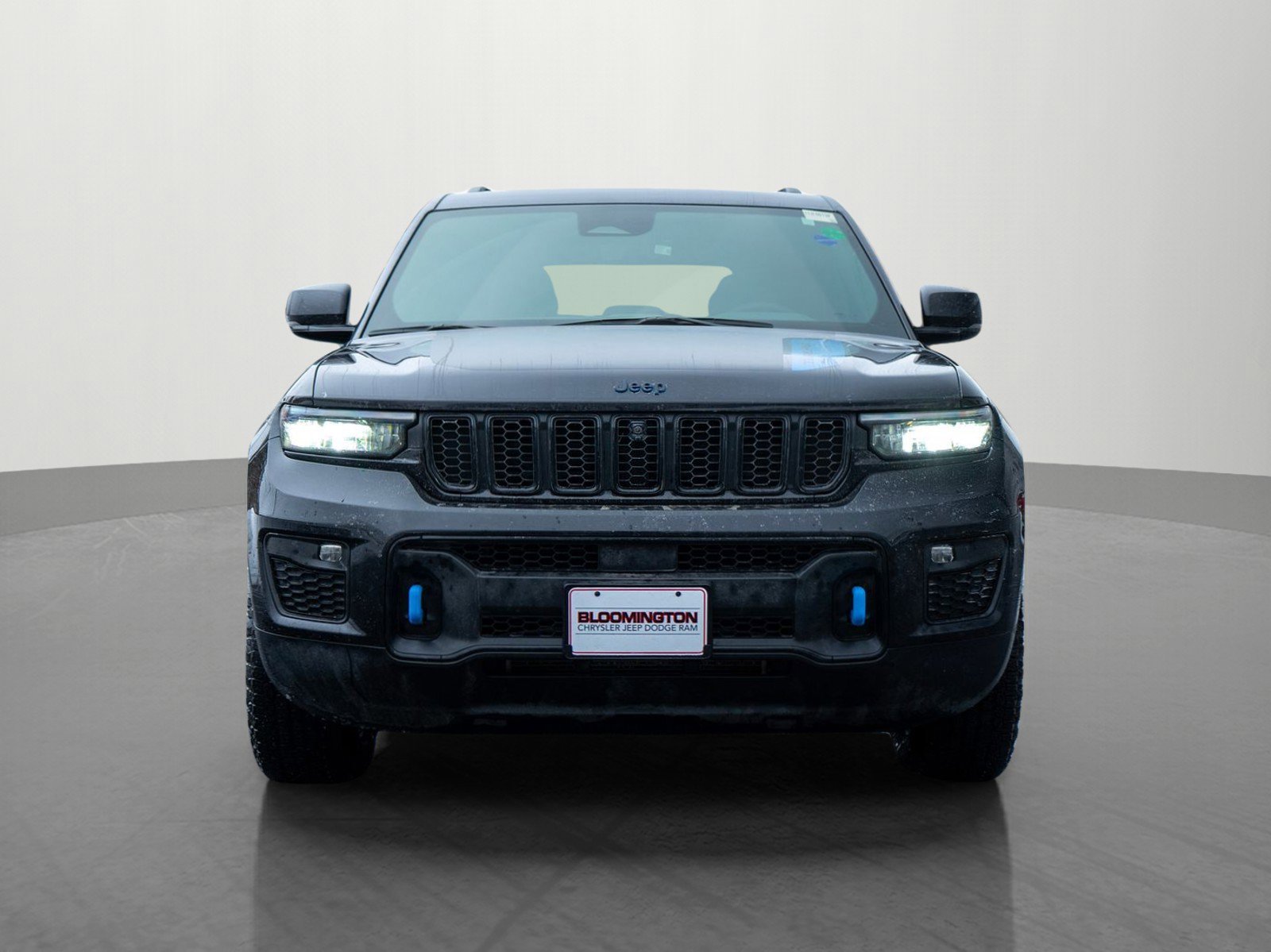 Used 2023 Jeep Grand Cherokee Trailhawk 4xe with VIN 1C4RJYC62P8837038 for sale in Minneapolis, Minnesota