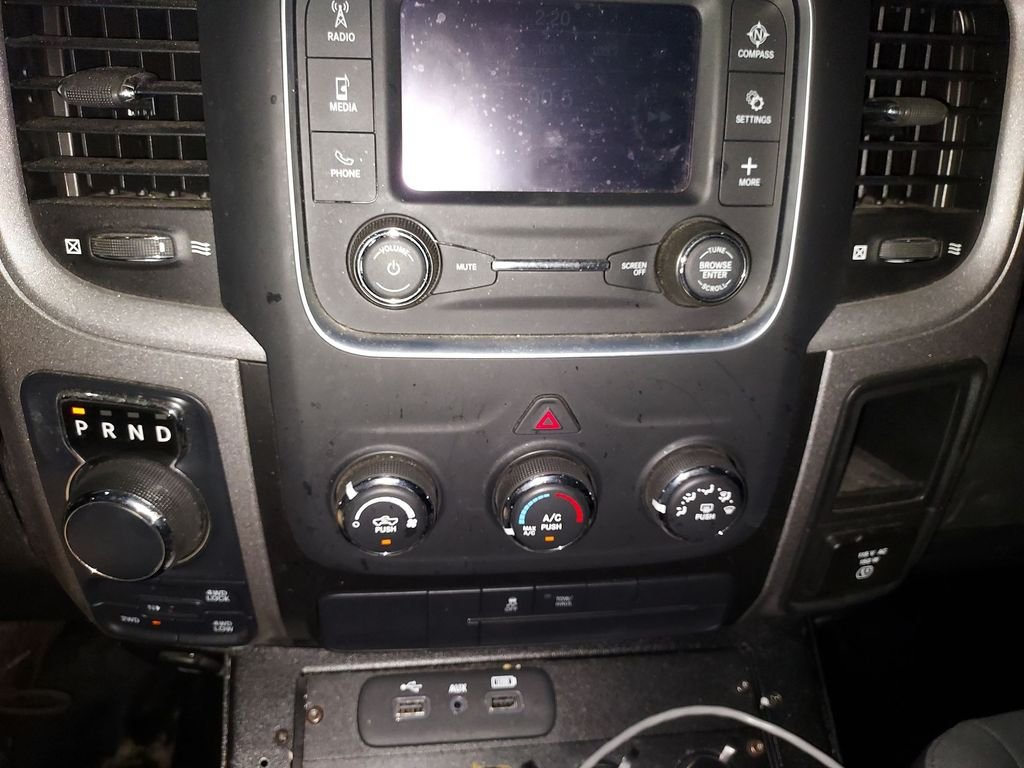 Used 2022 White Ram SSV image 24