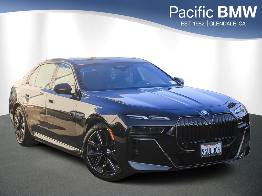 2025 BMW i7 xDrive60 Sedan's photo