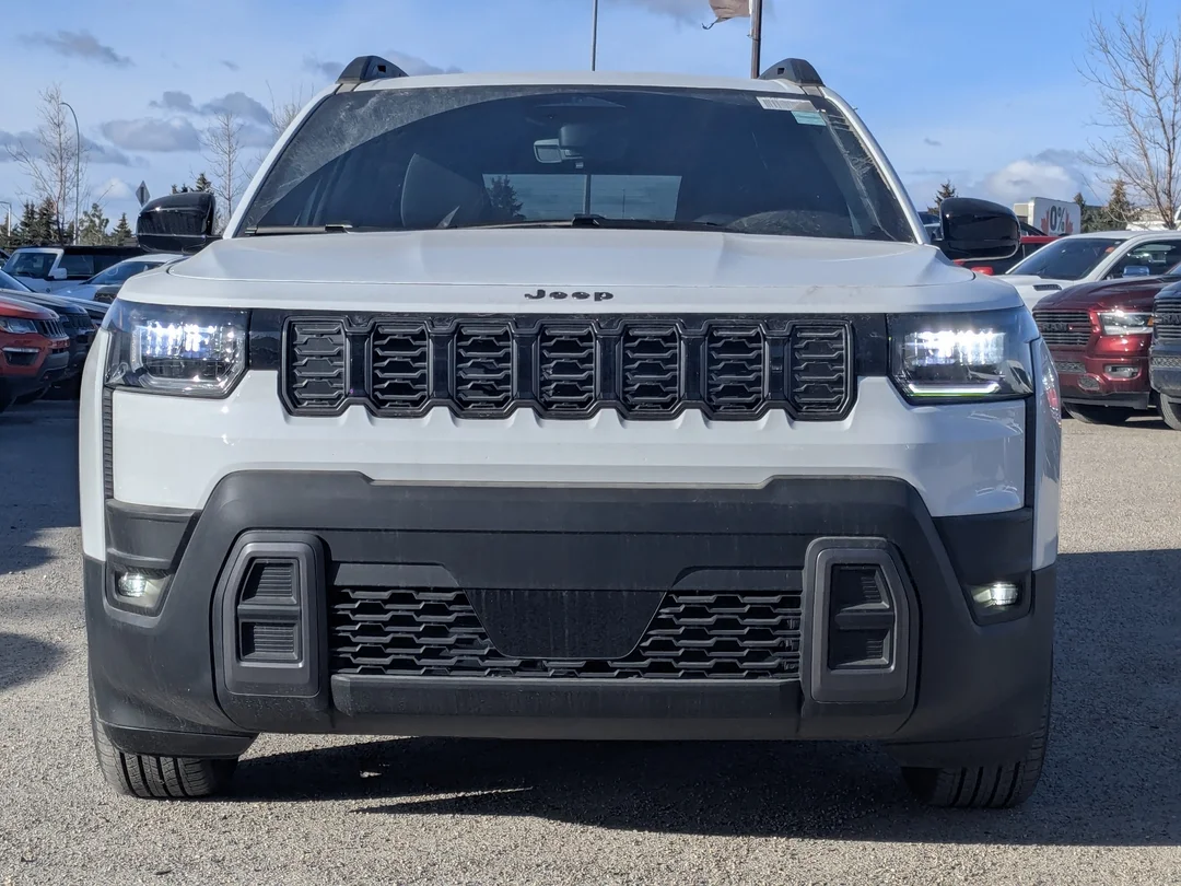 New 2026 White Jeep Laredo - - 4x4 - Pkg 23F - Compact Spare - 1.6L Turbo Hybrid - 12.3 Touchscreen & More! image 3