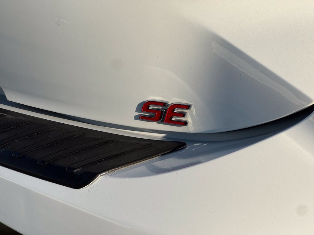 Used 2023 Ice Toyota SE image 24