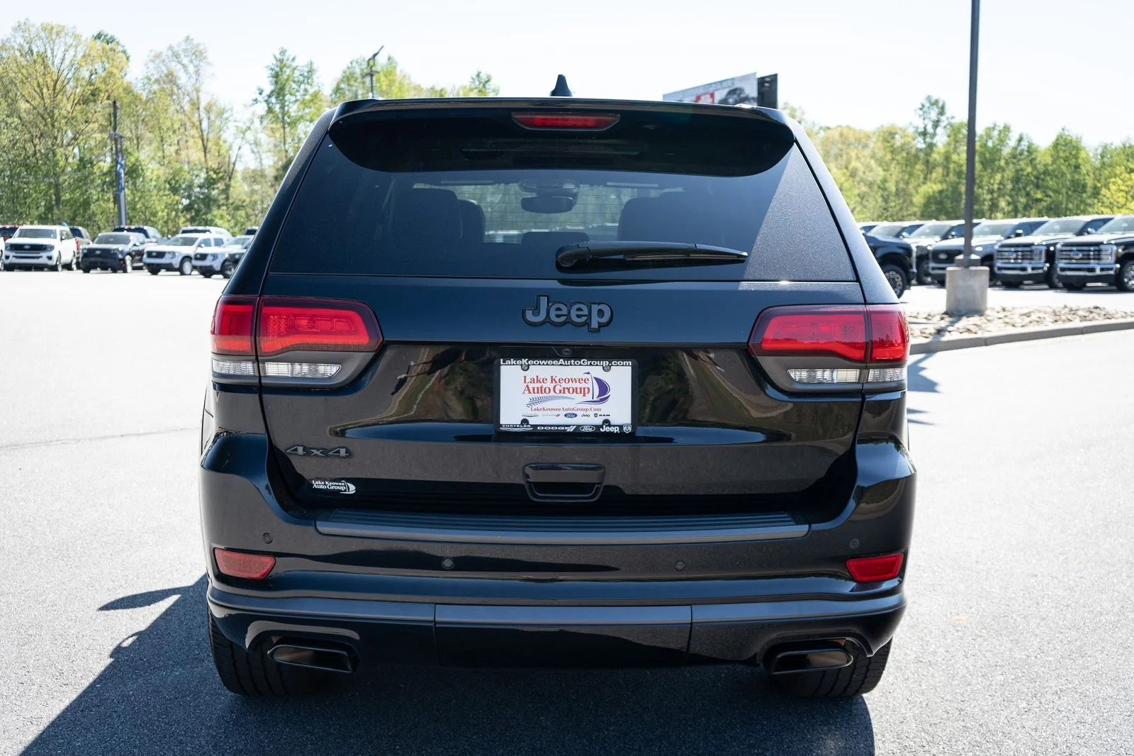 Used 2019 Black Jeep Overland image 8