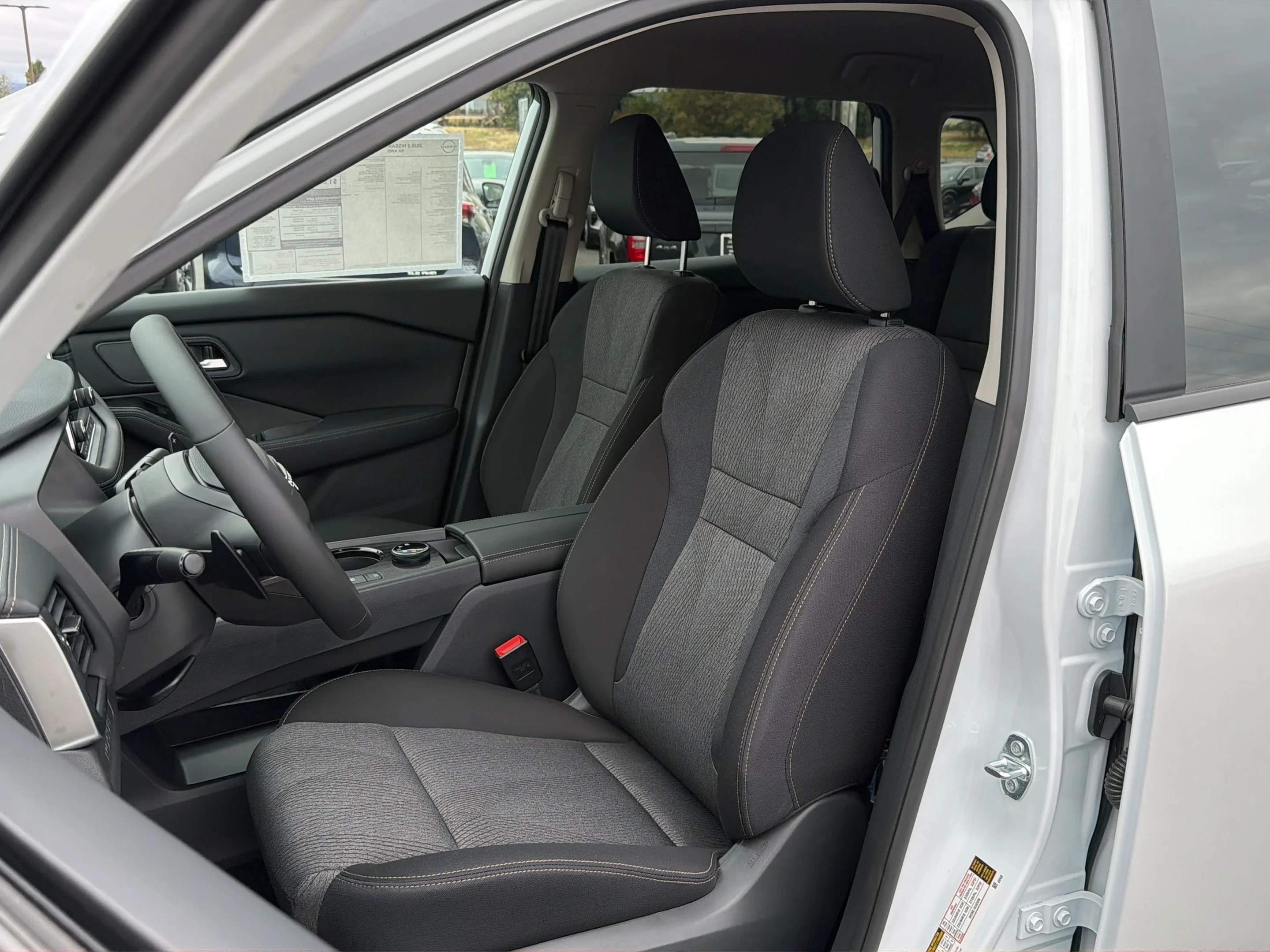 New 2026 Everest White Pearl Tricoat Nissan SV image 10