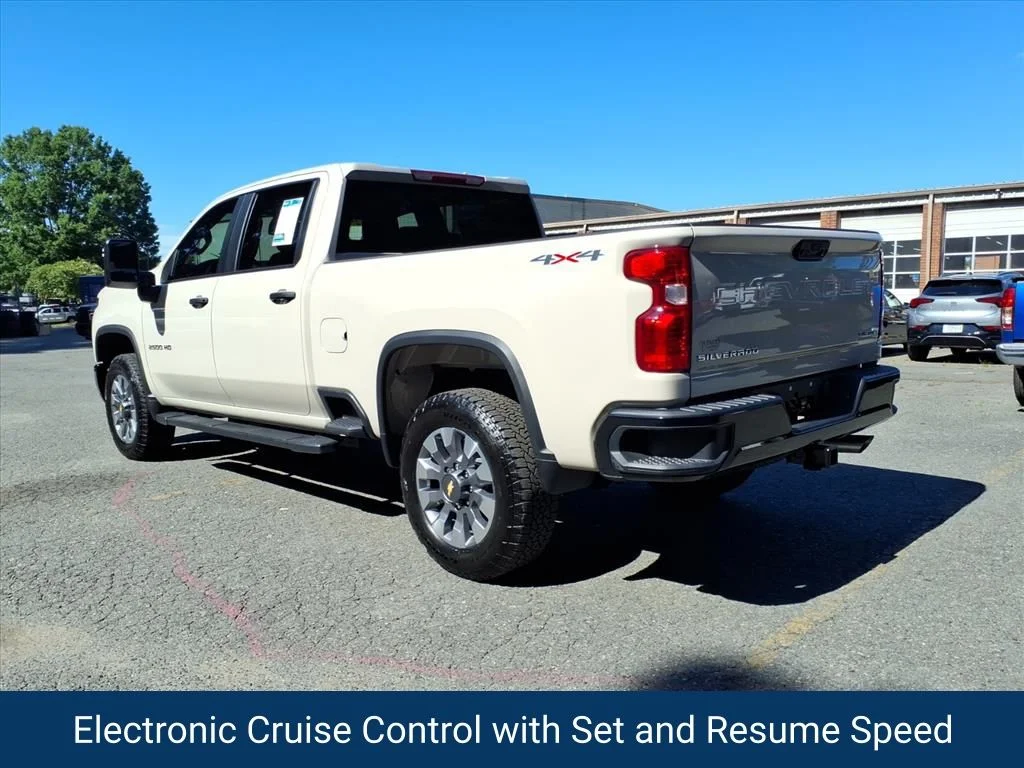 Used 2026 White Chevrolet Custom image 32
