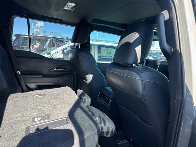 Used 2024  Lexus 550 Premium+ image 29