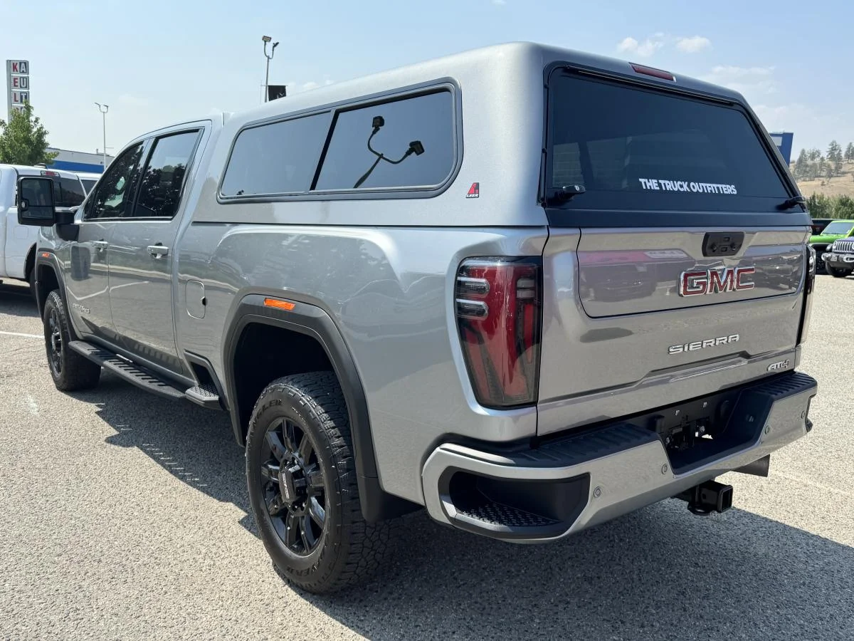 Used 2026 Grey GMC AT4 image 9