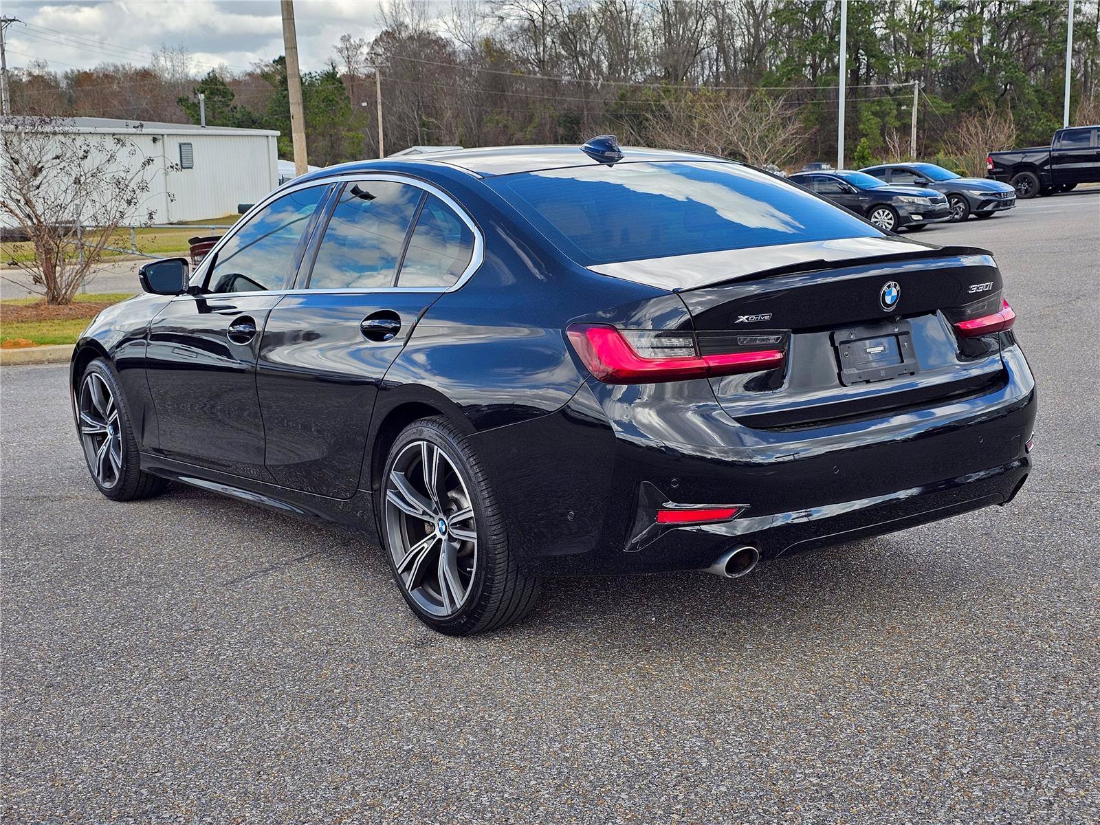 2022 BMW 3 Series 330i - Photo 11