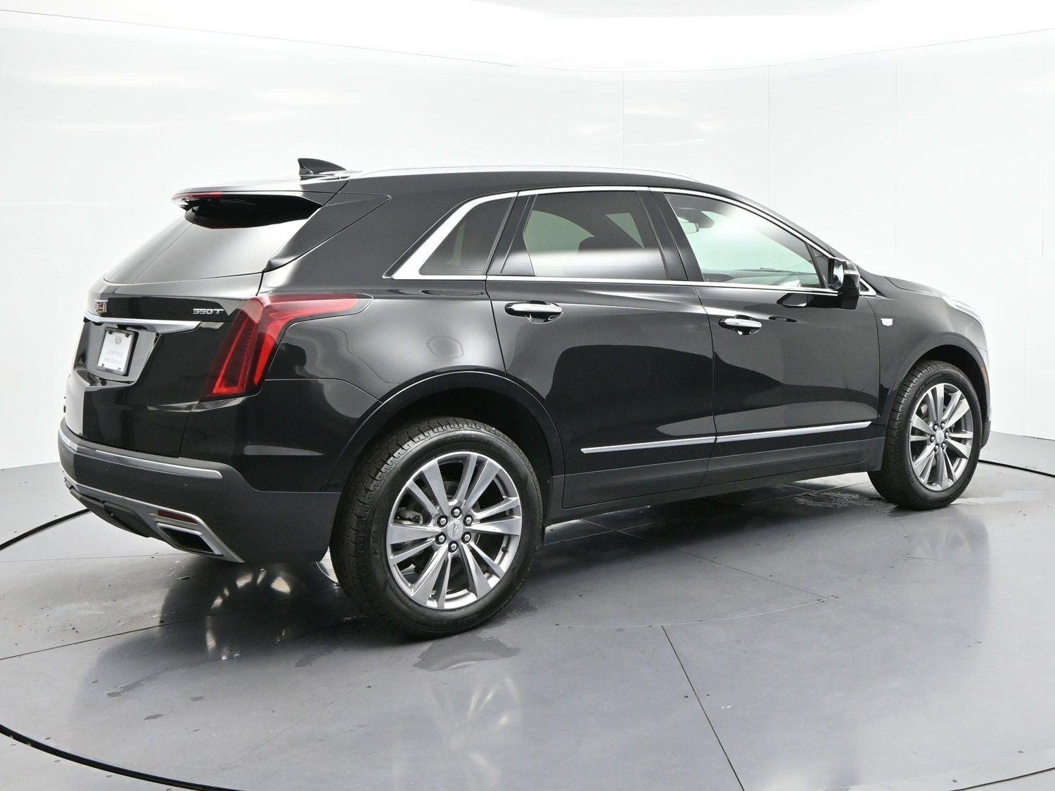 Used 2025 Stellar Black Metallic Cadillac Premium Luxury image 7