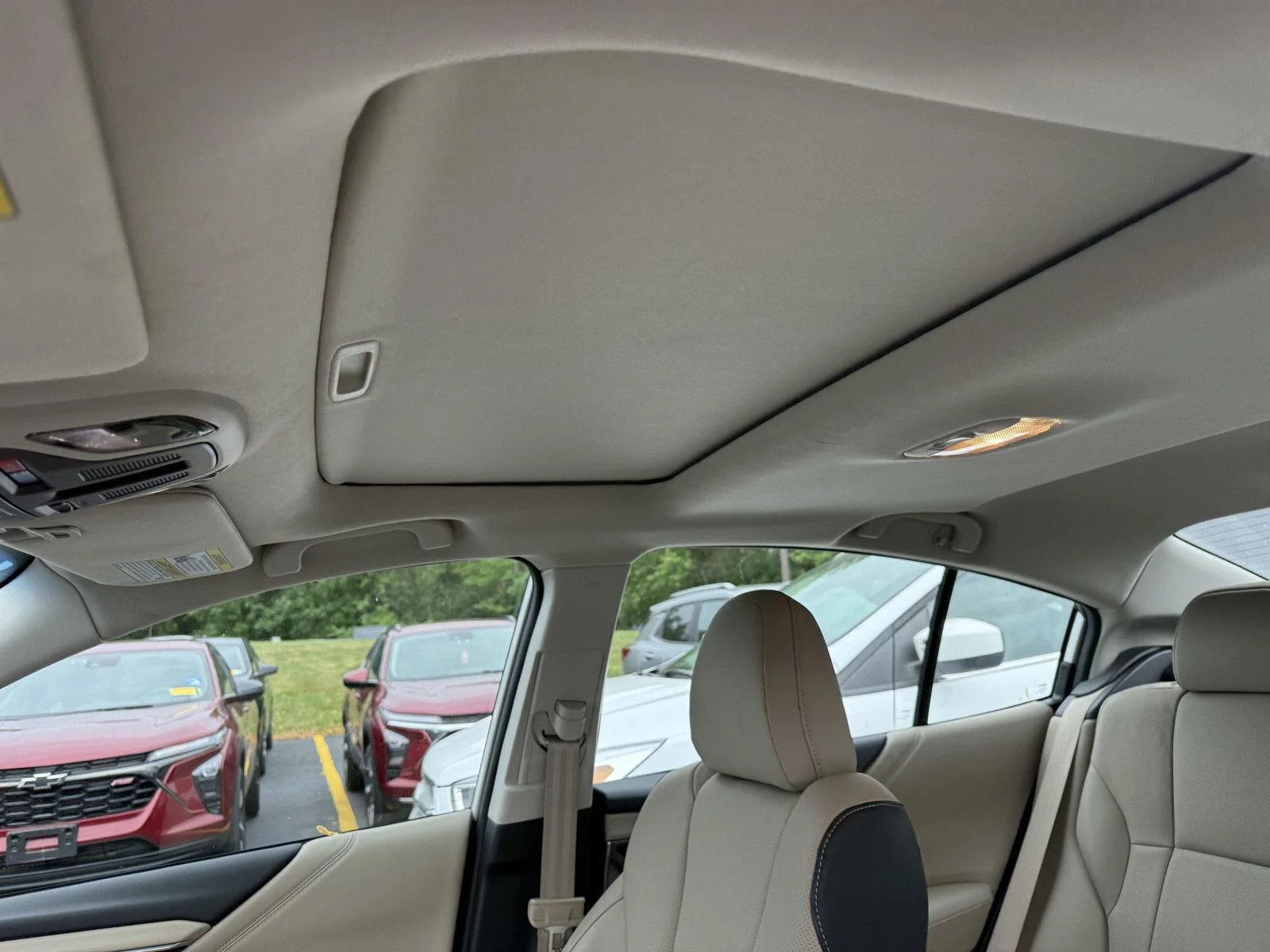 Used 2022 Wh Subaru Limited image 10
