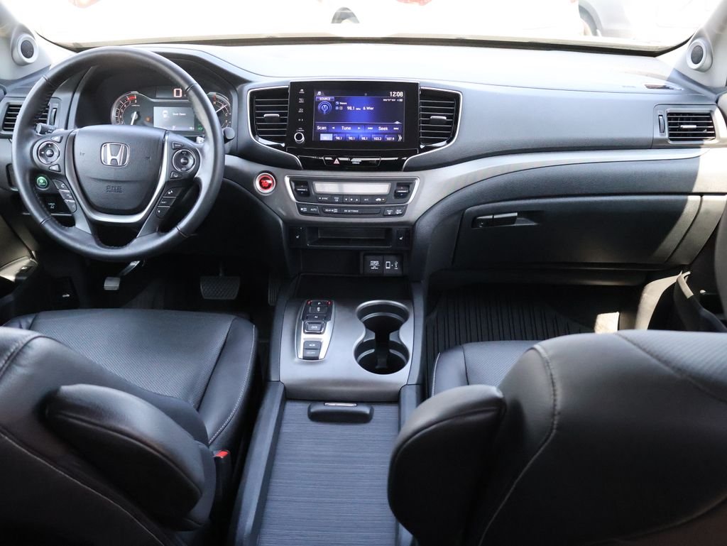 Used 2023  Honda RTL image 13