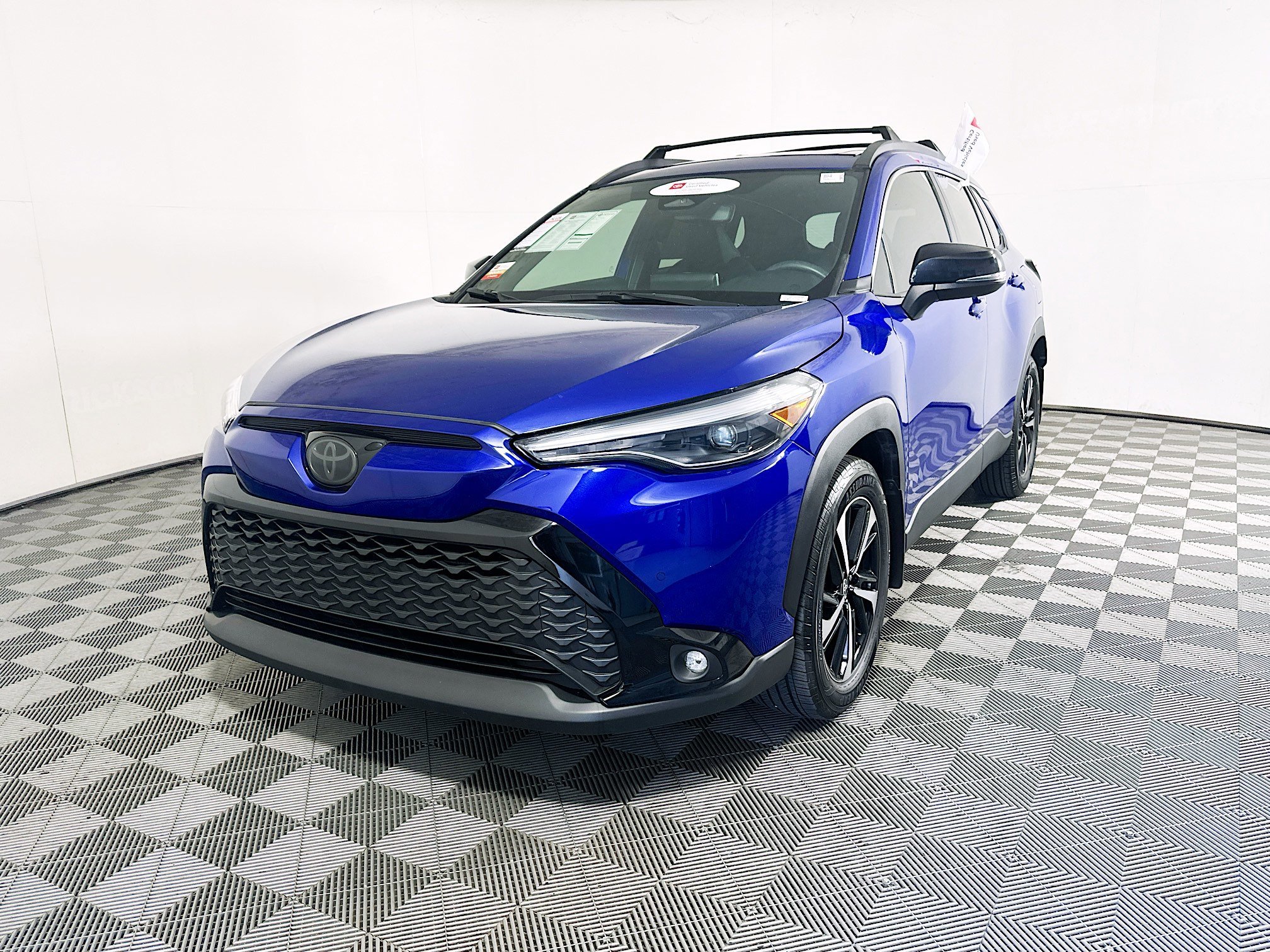 Used 2025 Blue Toyota Hybrid XSE image 7