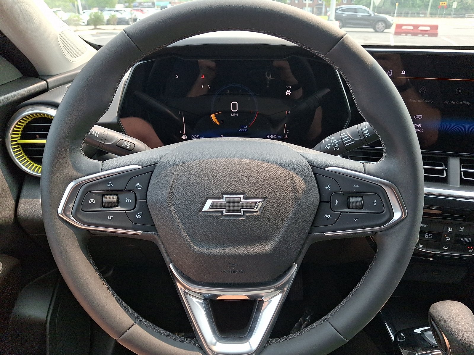 Used 2024 Sterling Gray Metallic - GZB Chevrolet FWD ACTIV image 18