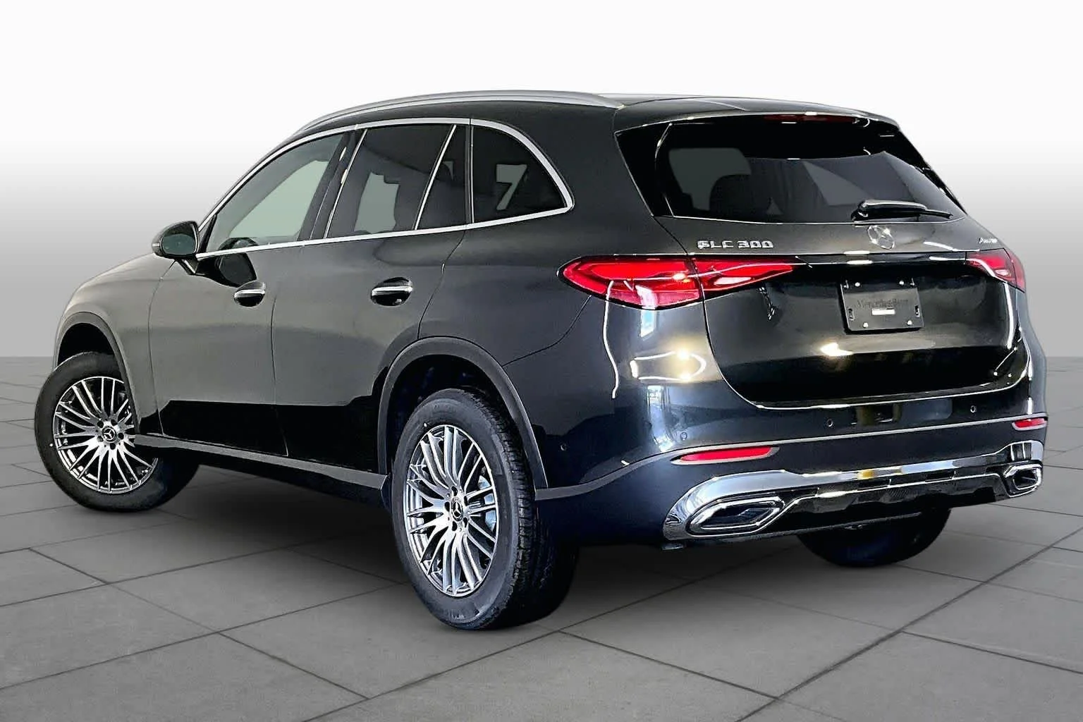 New 2026 Graphite Grey Metallic Mercedes-Benz GLC 300 image 3