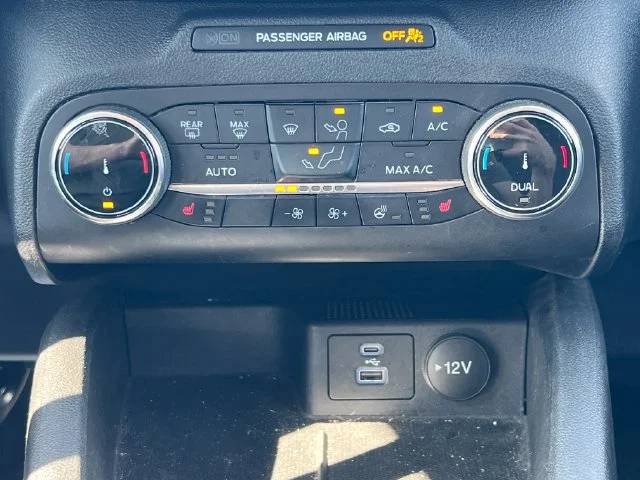 Used 2023 Gray Ford Active image 30