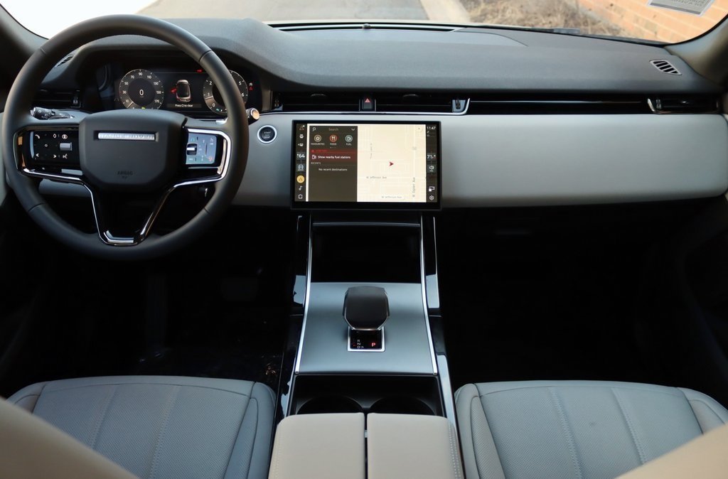 2026 LAND ROVER RANGE ROVER EVOQUE - Image 9