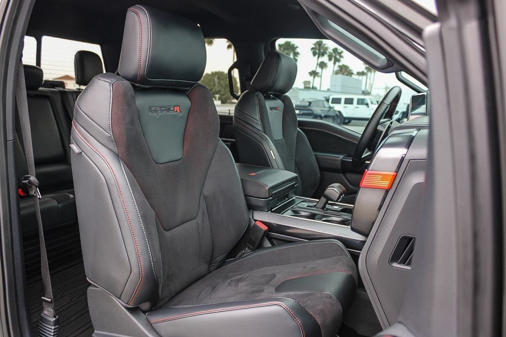 Used 2025 Gray Metallic Ford Raptor image 18