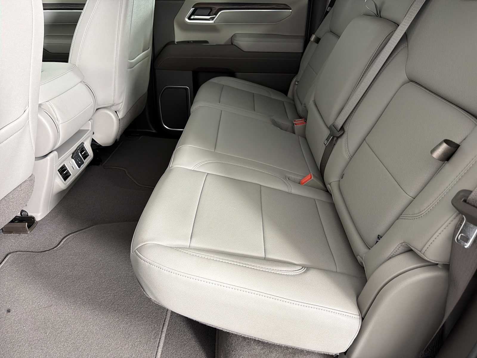 New 2026 Summit White GMC SLT image 18
