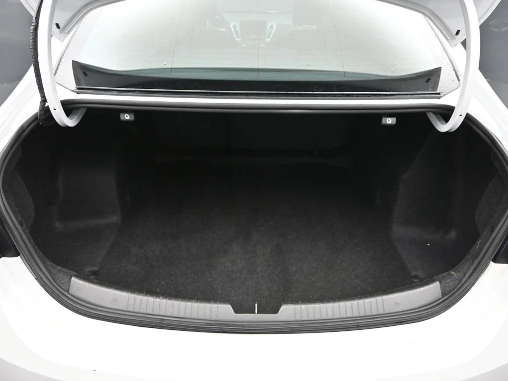 Used 2024 White Chevrolet LT image 11