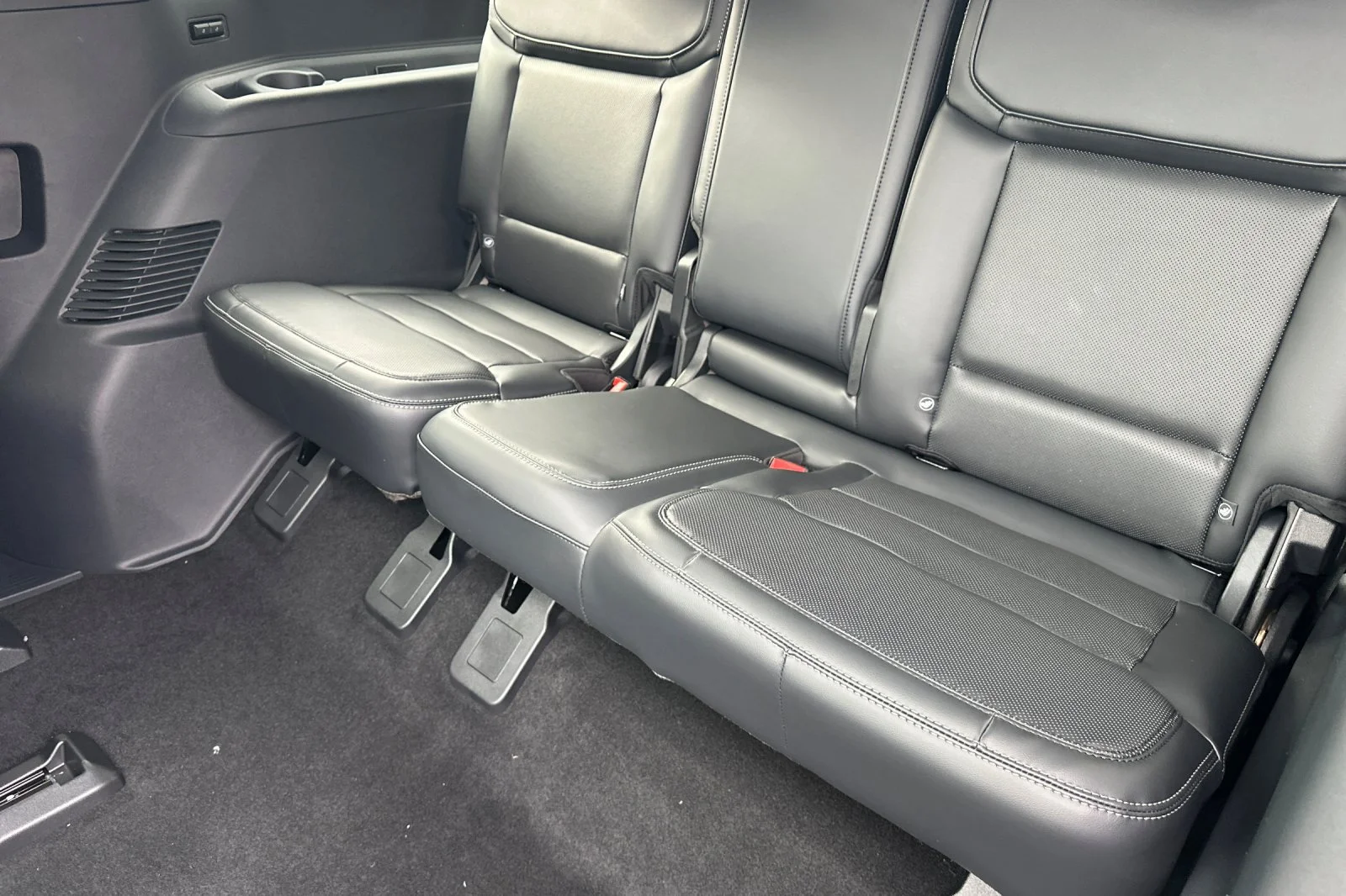 New 2027 Agate Black Metallic Ford MAX Platinum image 11