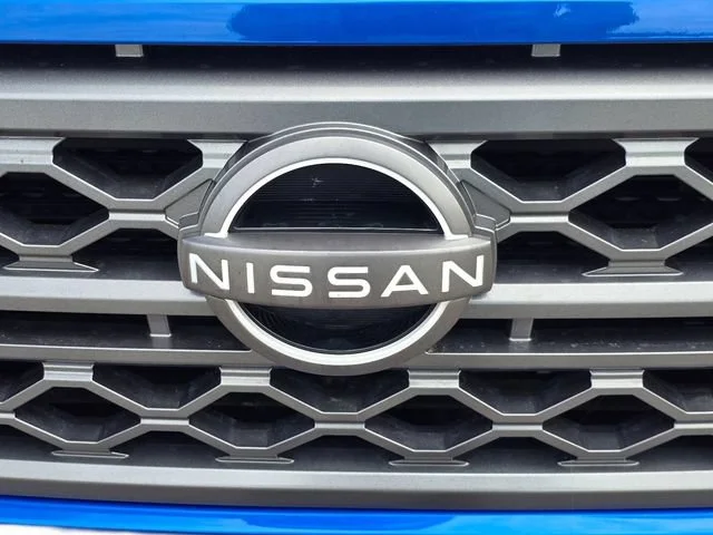 Used 2024 Bluestone Pearl Nissan SL image 3