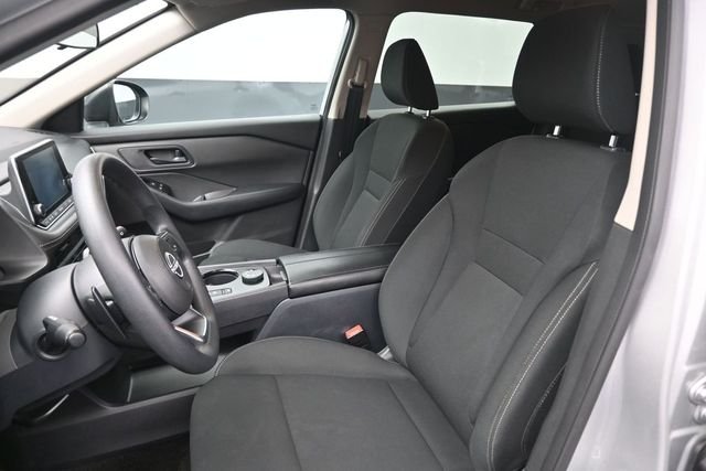 Used 2024 Silver Nissan S image 19