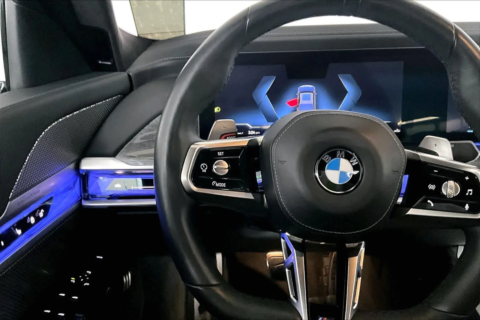 Used 2023 Black Sapphire Metallic BMW 760i xDrive image 24