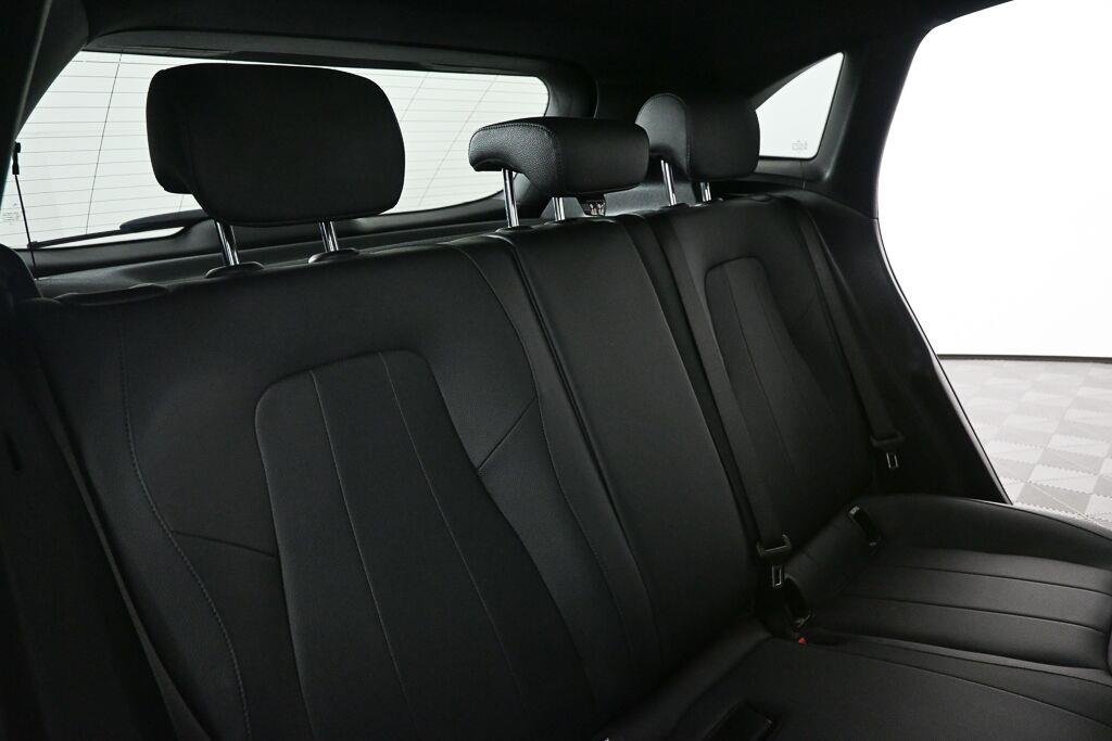 Used 2022 Cosmos Black Metallic Mercedes-Benz GLA 250 image 21
