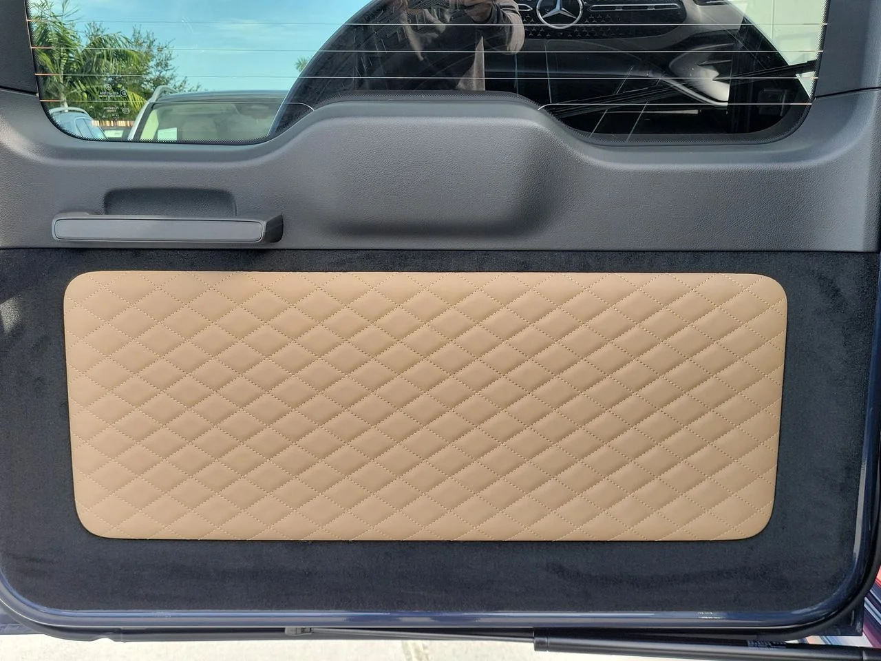 New 2027 Twilight blue Mercedes-Benz G 580 image 9