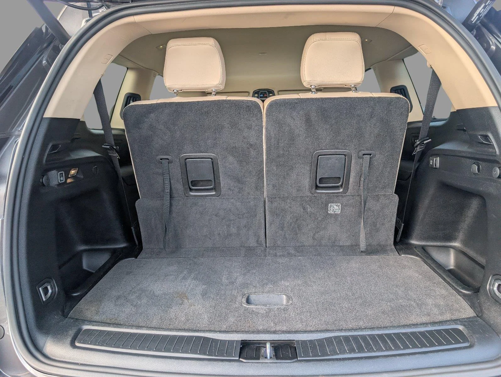Used 2021 Baltic Gray Metallic Clearcoat Jeep Limited image 5