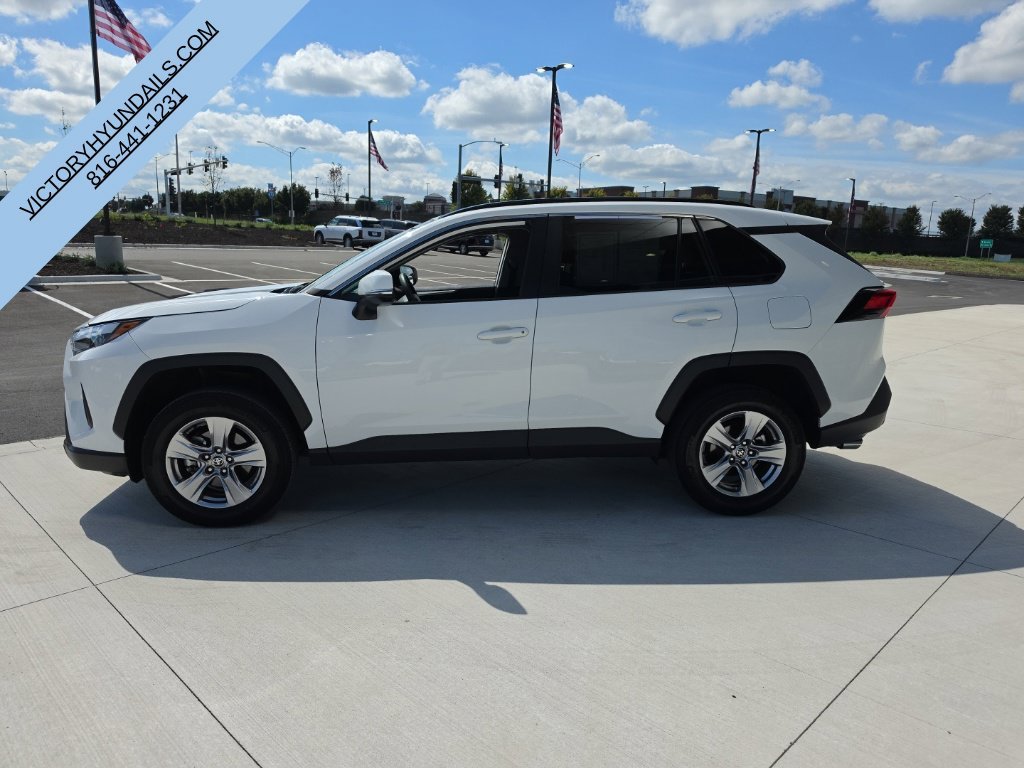 Used 2025 White Toyota XLE image 2