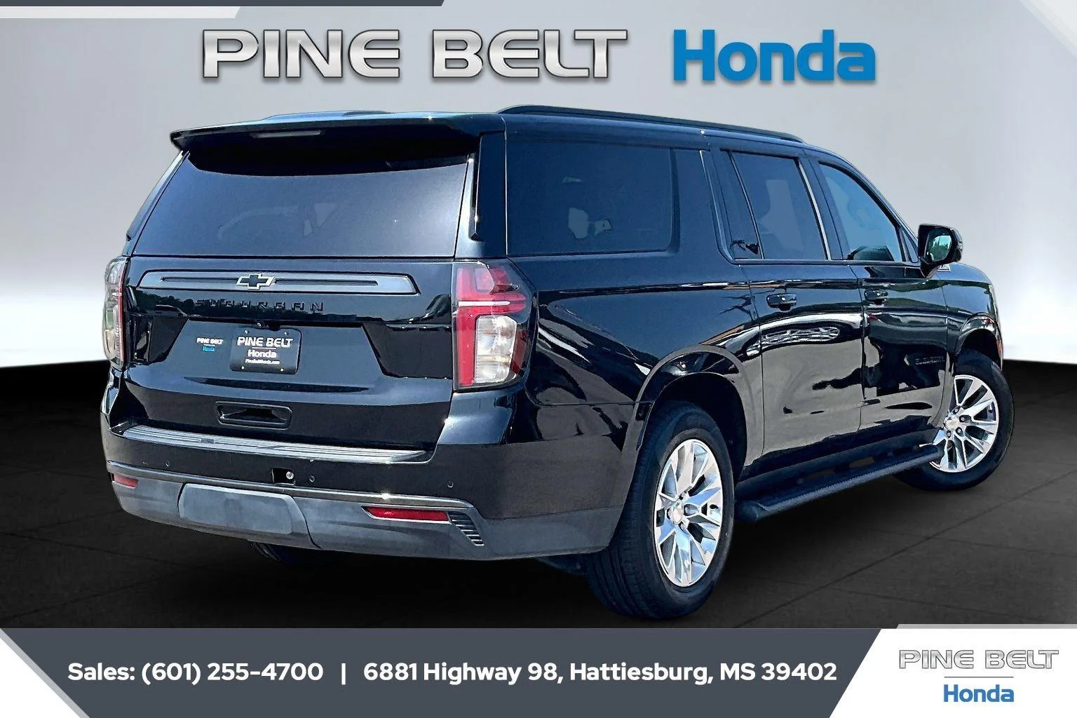 Used 2021 Black Chevrolet Z71 image 11