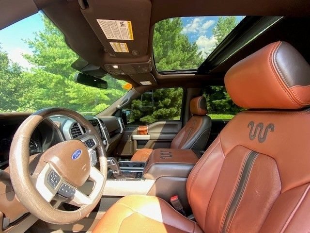 Used 2019 Agate Black Metallic Ford King Ranch image 9