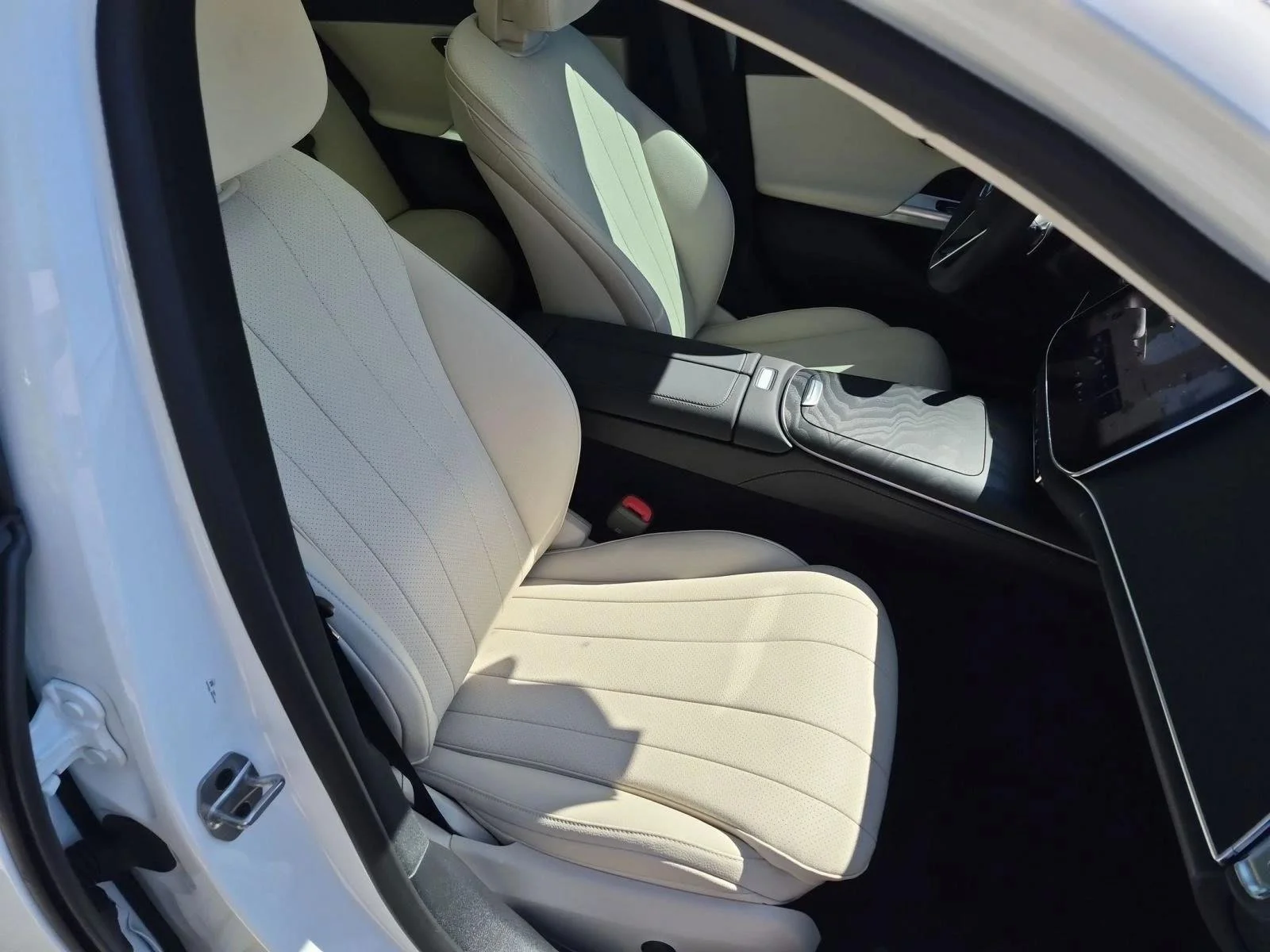 Used 2026 Polar White Mercedes-Benz E 350 image 22