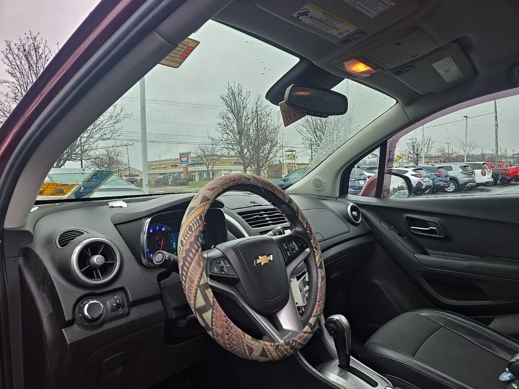 Used 2016 Chevrolet Trax LT with VIN 3GNCJPSB6GL248114 for sale in Williamsville, NY