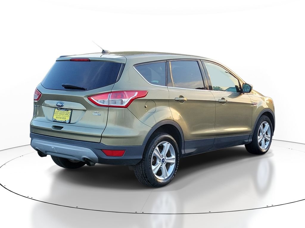Used 2014  Ford SE image 4