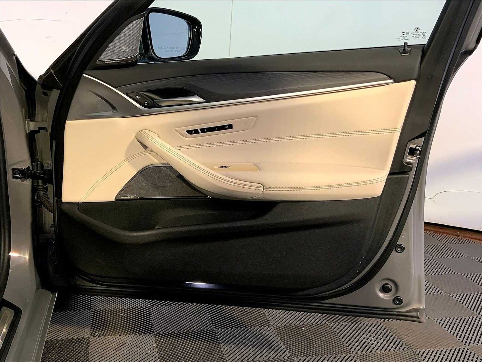Used 2021 Bernina Grey Amber Effect Metallic BMW 540i xDrive image 26