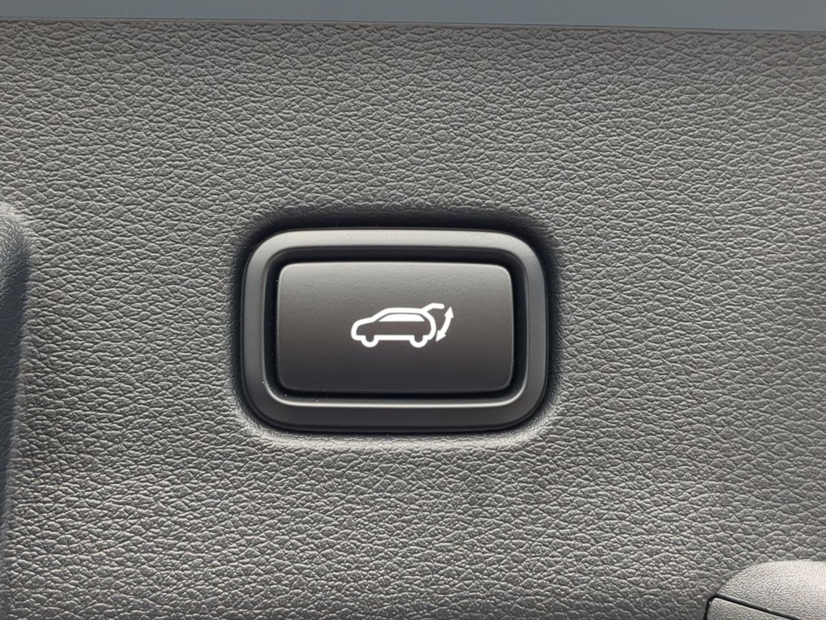 New 2027 Heritage Blue Kia EX image 19