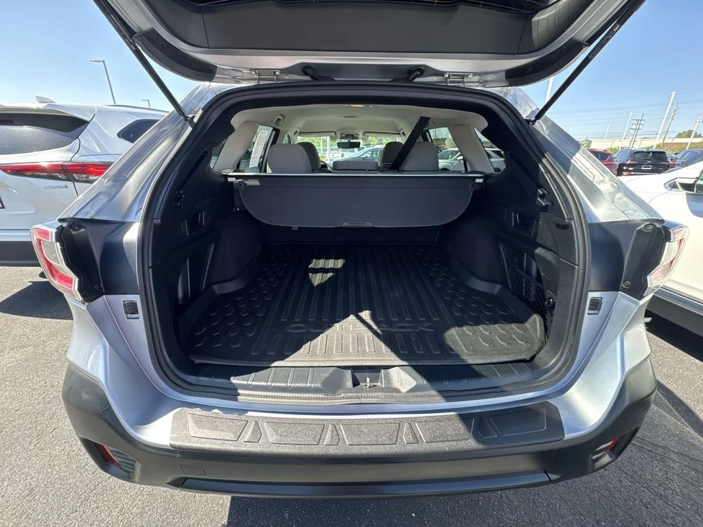 Used 2020 Silver Subaru Premium image 29