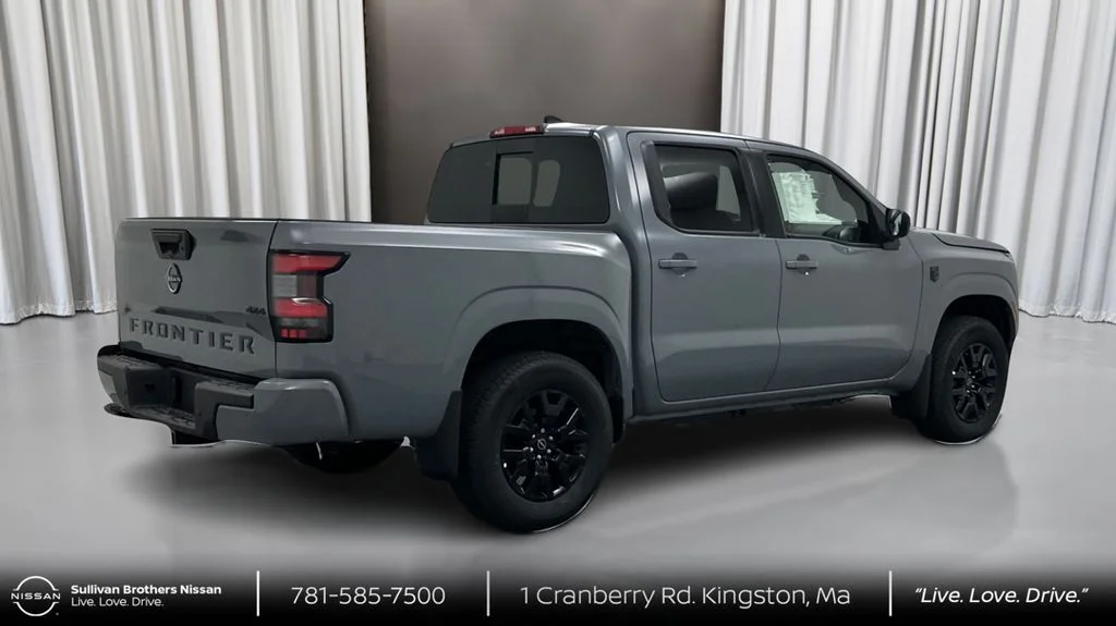 New 2026 Boulder Gray Pearl Nissan Crew Cab SV image 5