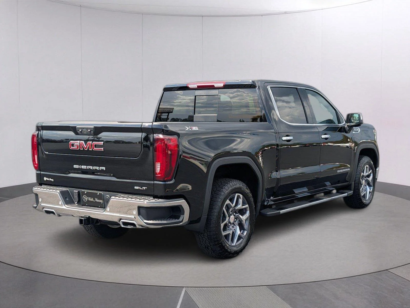 New 2026 Onyx Black GMC SLT image 7
